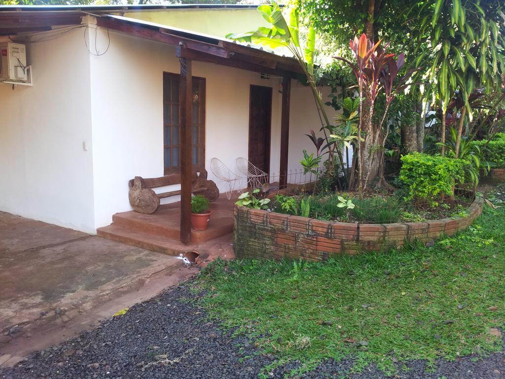Villa Cabanas El Pindo à Puerto Iguazú Chambre photo